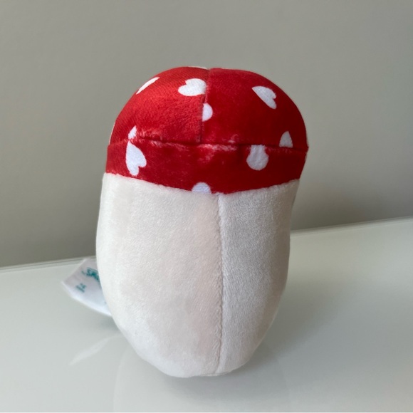 *SOLD* Squishmallows Malcolm Mushroom Hearts 5” Squishmallow Valentine’s Day - Picture 5 of 9